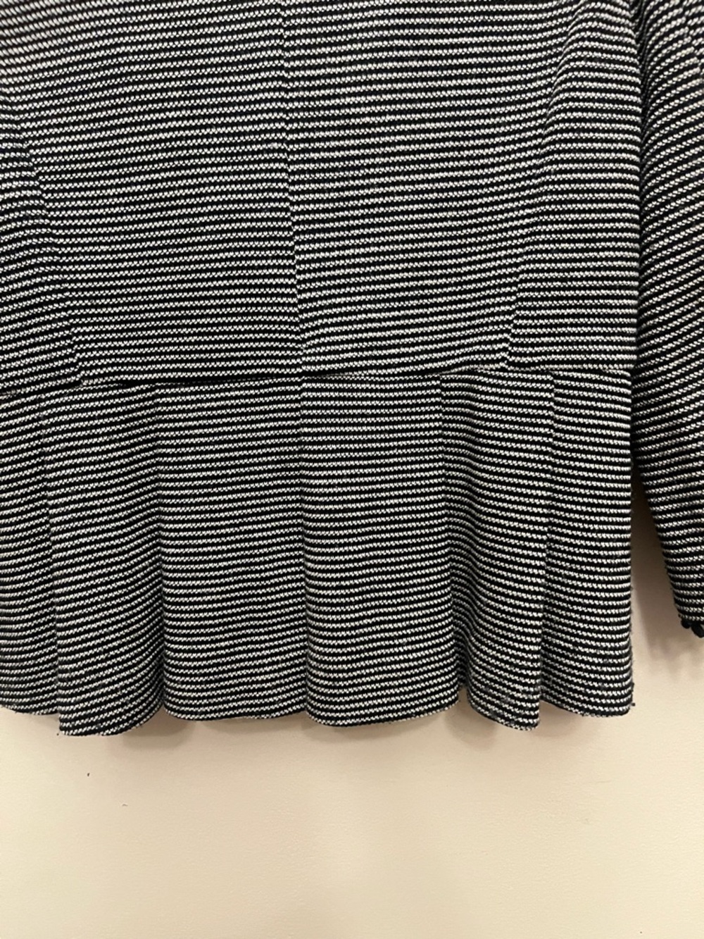 Tabitha Anthropologie Peplum Blazer Black White Striped Women's Size Medium - Picture 6 of 6